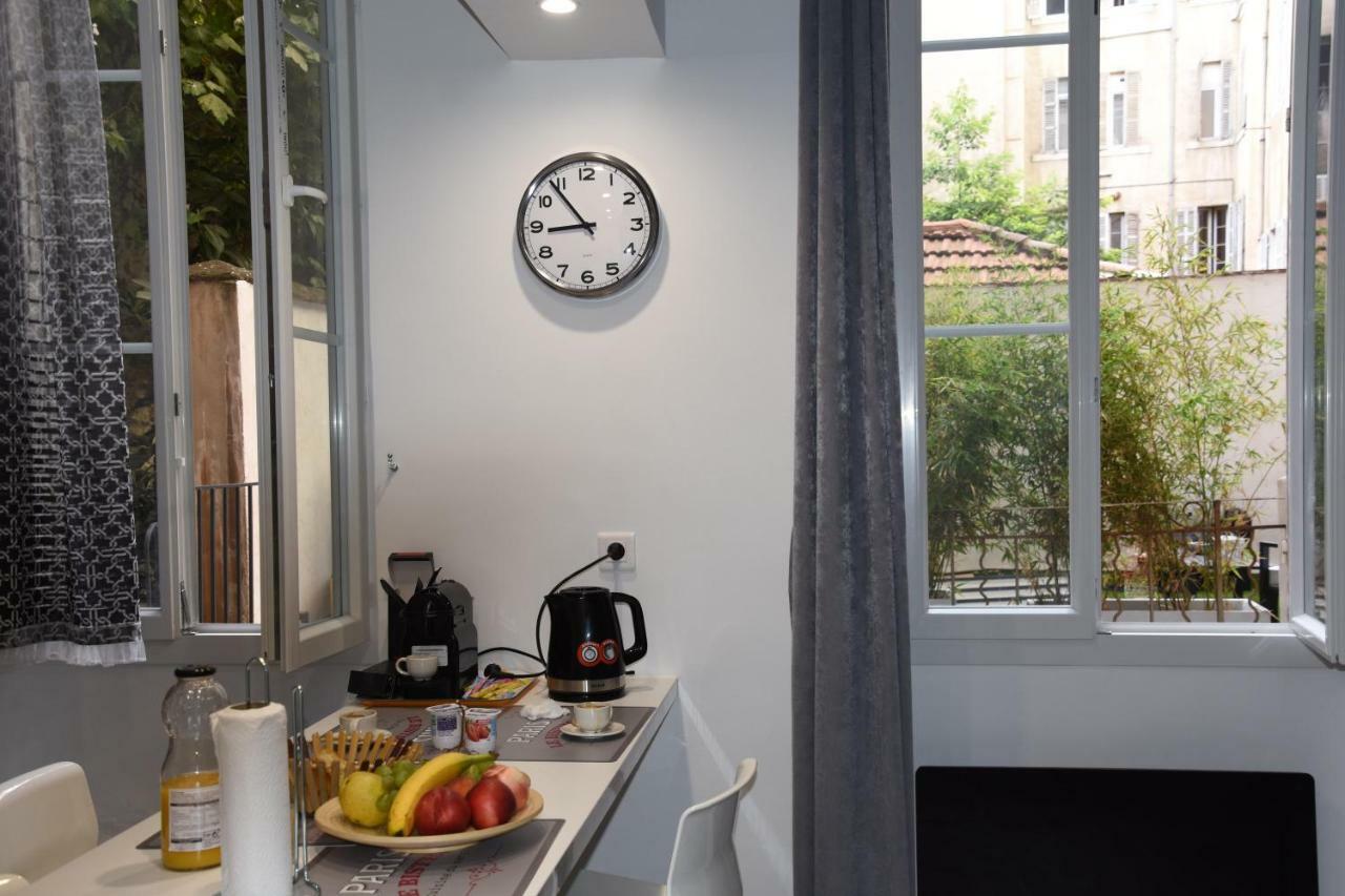 Massilia New'Z Appart Marseille Exterior photo